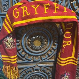 Gryffindor scarf
